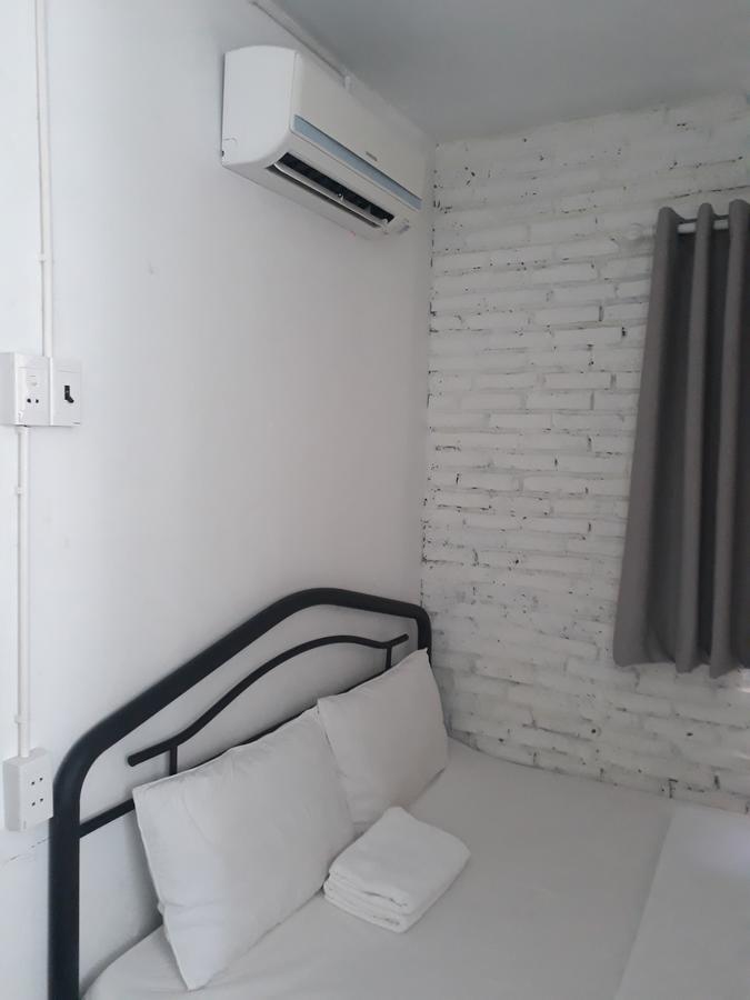 Phuong Van Hotel Ho Chi Minh City Exterior photo