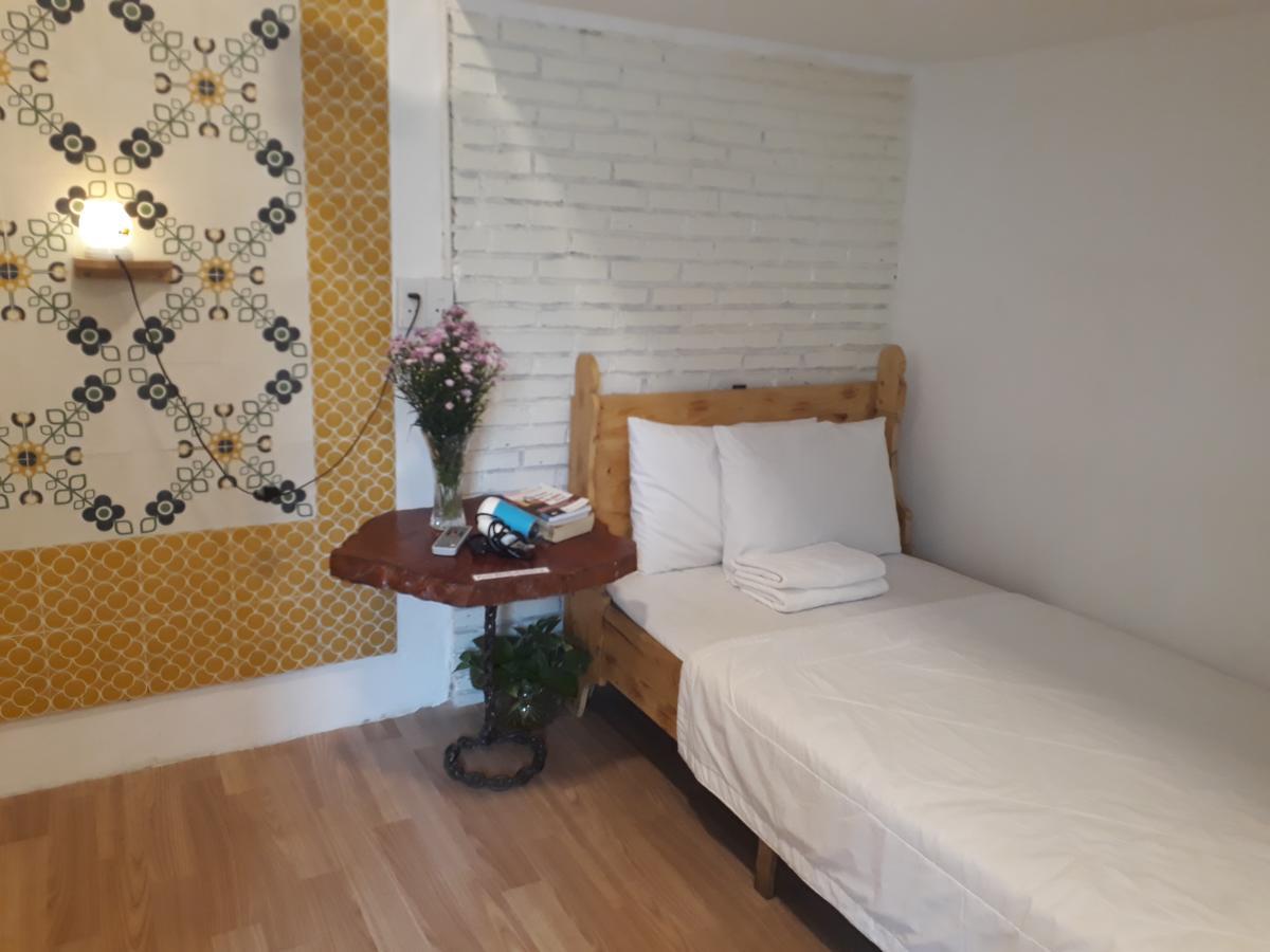 Phuong Van Hotel Ho Chi Minh City Exterior photo